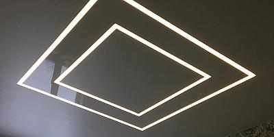 Натяжной потолок световые линии в спальню
