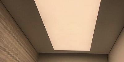 Светящийся потолок в комнату